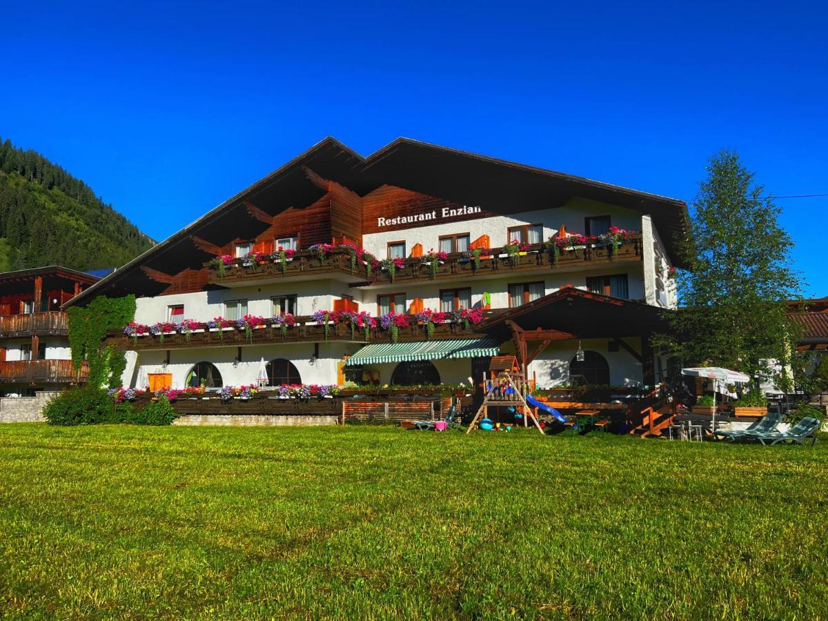 Gasthof Enzian ทันน์ไฮม์ ภายนอก รูปภาพ