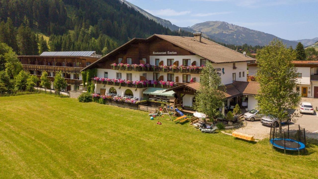 Gasthof Enzian ทันน์ไฮม์ ภายนอก รูปภาพ
